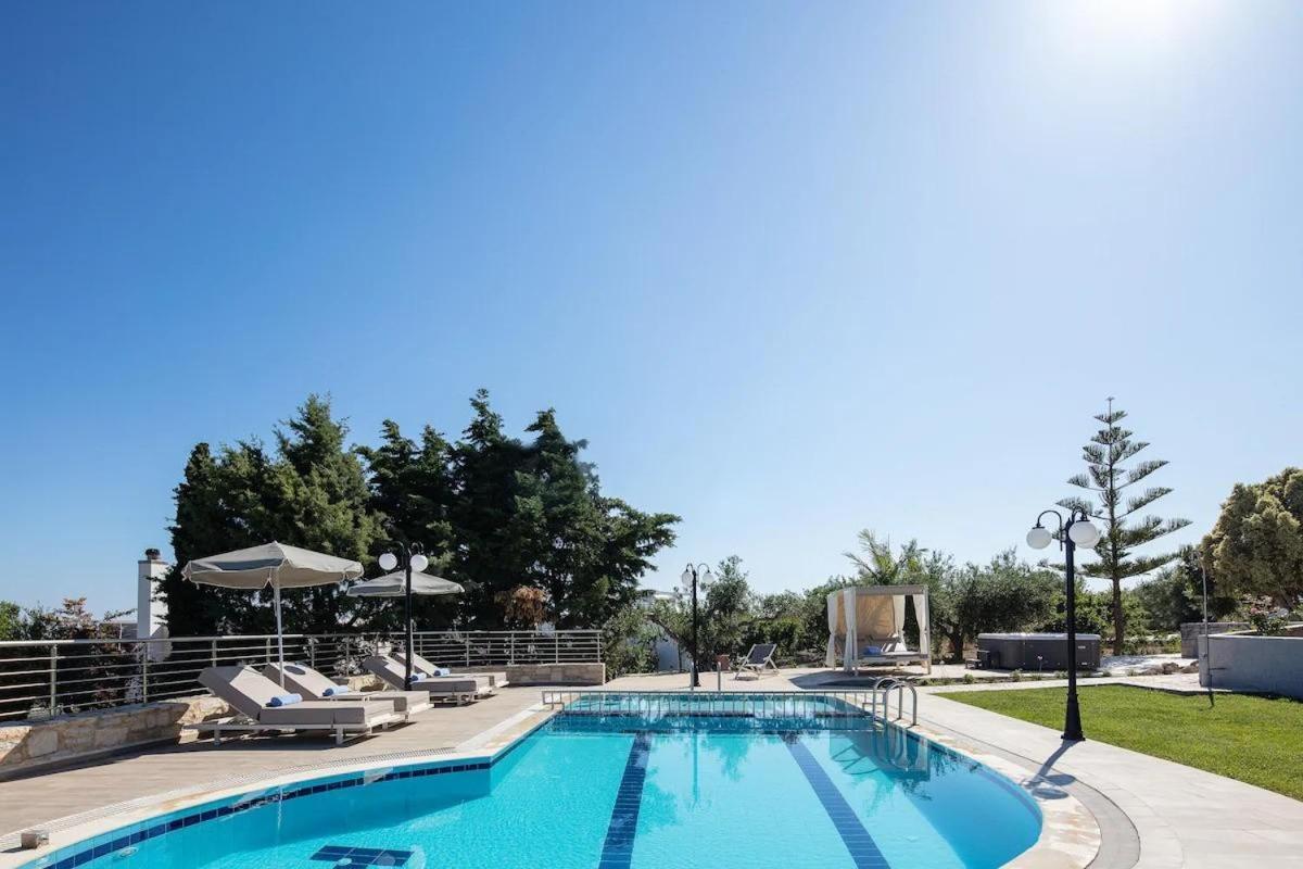 Villa Kyveli Loutra  Bagian luar foto